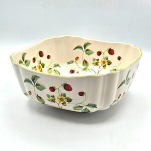Old Foley James Kent‎ Strawberry LARGE Serving Bowl from England VINTAGE